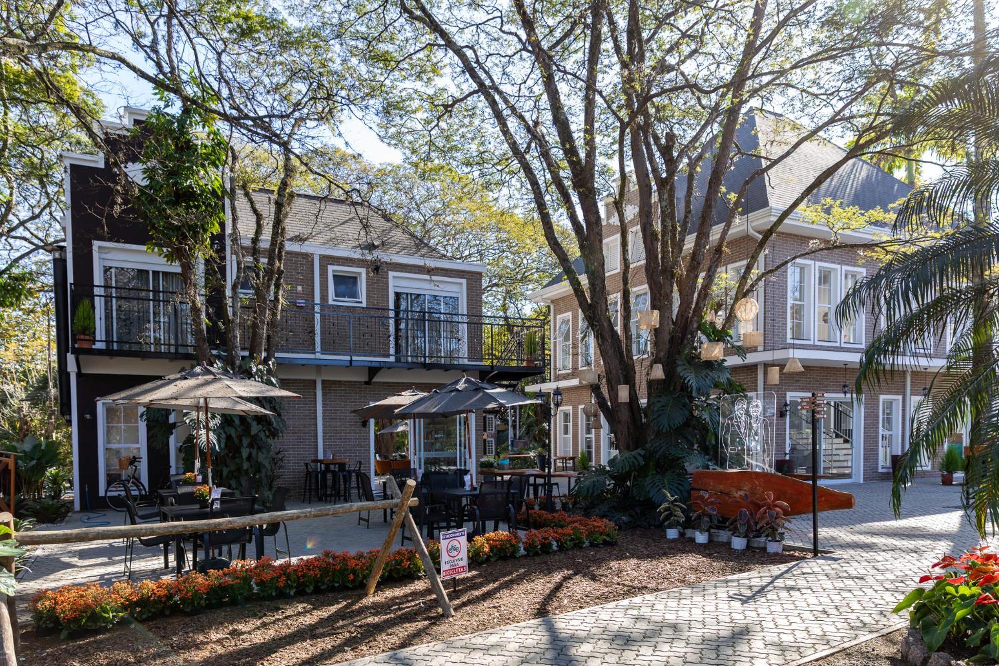 Vilinha Tipica - Suite Onze Tuin - Entrada Com Senha - Somos Hospedagem Por Temporada Holambra Exterior photo
